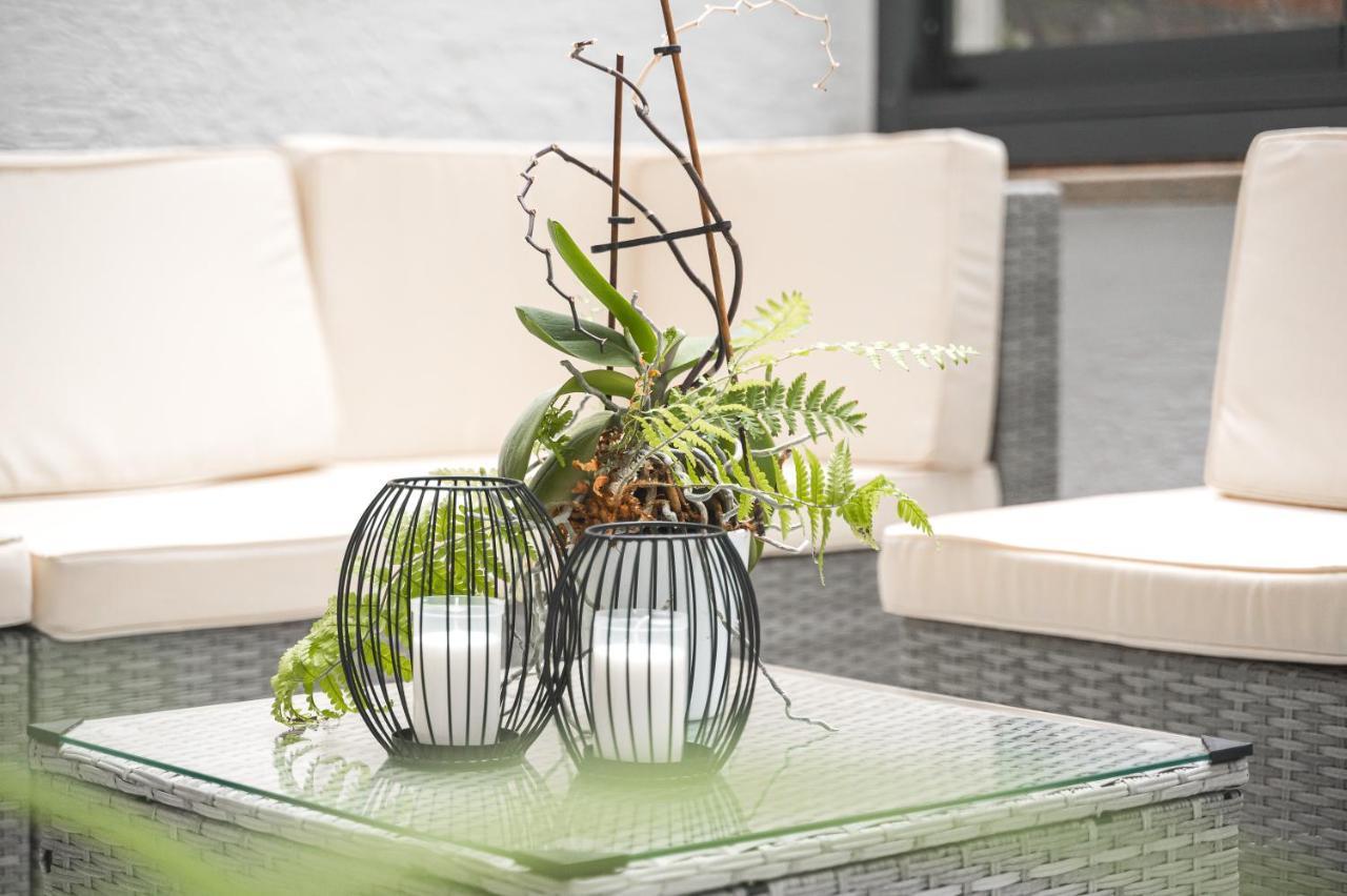 Das Crazy Monkey Loft Mit 100Qm & Summerlounge Apartment Stuttgart Ngoại thất bức ảnh